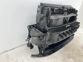 Volkswagen Tiguan Jäähdyttimen kehyksen suojapaneeli 5NA805594L