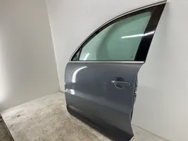 Volkswagen Tiguan Drzwi przednie 5N0831311