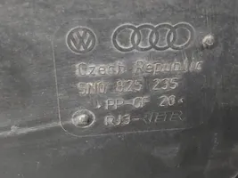 Volkswagen Tiguan Moottorin alustan välipohjan roiskesuoja 5N0825235