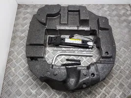 Audi A1 Instrumentu kaste 8X0012109