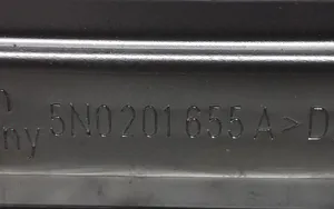 Volkswagen Tiguan Staffa di fissaggio del serbatoio del carburante 5N0201656A