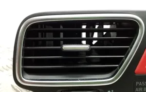 Volkswagen Scirocco Grille d'aération centrale 1Q0819735C