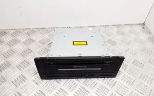 Audi A5 8T 8F Radio / CD/DVD atskaņotājs / navigācija 8T2035666E