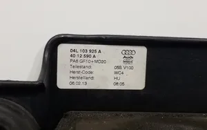 Audi A3 S3 8V Osłona górna silnika 04L103925A