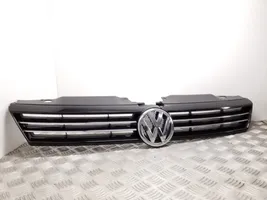 Volkswagen Jetta VI Griglia superiore del radiatore paraurti anteriore 5C6853653