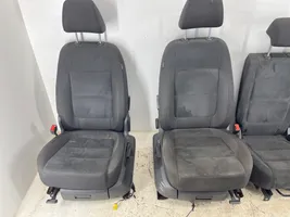 Volkswagen Tiguan Seat set 