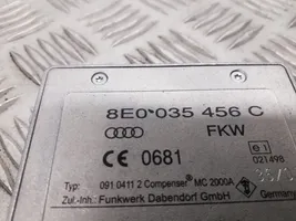 Audi A5 8T 8F Antenos stiprintuvas 8E0035456C