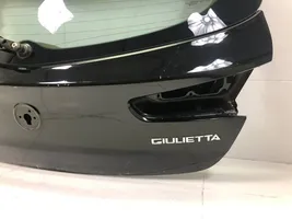 Alfa Romeo Giulietta Takaluukun/tavaratilan kansi 