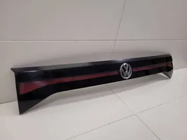 Volkswagen T-Cross Listwa oświetlenie tylnej tablicy rejestracyjnej 