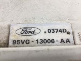 Ford Transit Lampa przednia 95VG13006AA