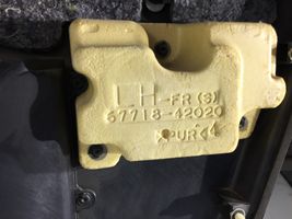 Toyota RAV 4 (XA30) Priekšējo durvju apdare 6771842020