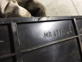 Mitsubishi Pajero Vassoio scatola della batteria MR411561