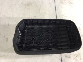 Toyota RAV 4 (XA40) Bracciolo 5895142020