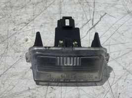 Toyota Yaris Lampa oświetlenia tylnej tablicy rejestracyjnej L000012