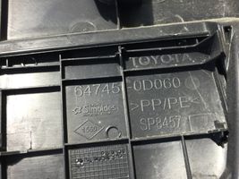Toyota Yaris Verkleidung Heckklappe Kofferraumdeckel 647800D010