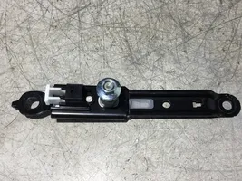 Toyota RAV 4 (XA50) Rail de réglage hauteur de ceinture de sécurité E563003