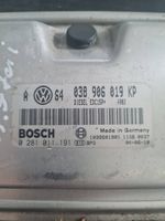 Volkswagen Golf IV Moottorin ohjainlaite/moduuli 038906019KP