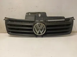 Volkswagen Polo Etupuskurin ylempi jäähdytinsäleikkö VW0703801