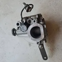 Renault Captur Pompe à huile 150002257R