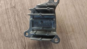 Volkswagen Golf VIII Convertisseur / inversion de tension inverseur 90175922