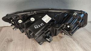 BMW 2 F45 Lampa przednia 5A017B1-01