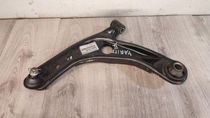 Toyota Yaris Priekinė svirtis 48069-09140