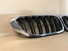 BMW M5 F90 Grotelės viršutinės 8063173 8063174