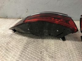 Audi A8 S8 D5 Lampy tylne / Komplet 