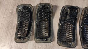 Jeep Cherokee Maskownica / Grill / Atrapa górna chłodnicy 68303626AA