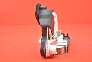 Volkswagen Cross Polo Front door lock 5K2837016D