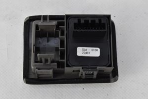 Honda Legend Przycisk / Włącznik podgrzewania lusterek SJA-0130