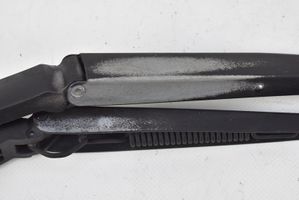 KIA Soul Front wiper blade arm 