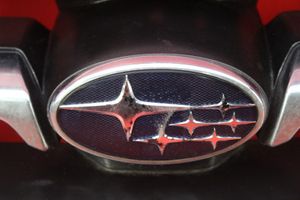 Subaru Legacy Etusäleikkö 