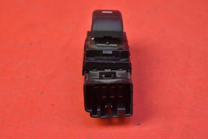 Land Rover Discovery 3 - LR3 Electric window control switch YUD501070PVJ