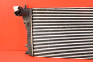 Volkswagen Golf IV Chłodnica powietrza doładowującego / Intercooler 1K0145803E