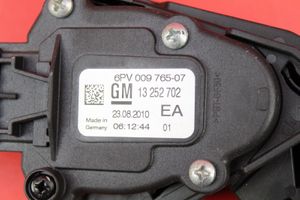 Opel Astra J Pedale dell’acceleratore 13252702