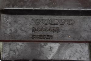 Volvo XC70 Akumuliatoriaus dėžė 9444453