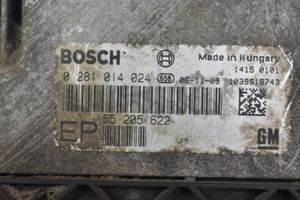 Opel Zafira B Boîte à fusibles relais 55205622