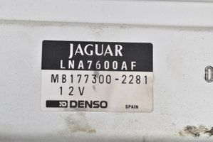 Jaguar XJ X300 Boîte à fusibles relais LNA7600AF