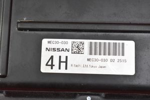 Nissan Primera Boîte à fusibles relais MEC30-030