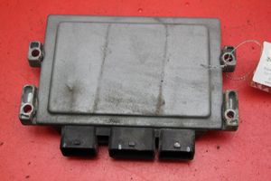 Renault Twingo II Relay mounting block 8200774747