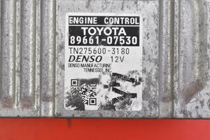 Toyota Avalon XX10 Releen moduulikiinnike 89661-07530