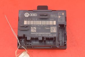 Audi Q7 4L Relay mounting block 4F0959792R