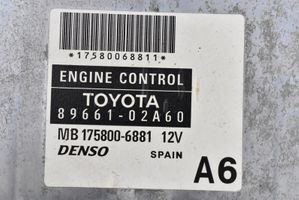 Toyota Corolla E120 E130 Skrzynka przekaźników 89661-02A60