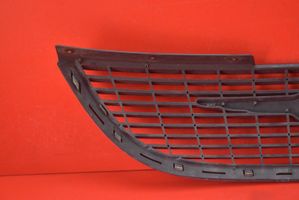 Chrysler Grand Voyager IV Grille de calandre avant 4857522AA