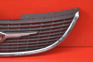 Chrysler Grand Voyager IV Grille de calandre avant 4857522AA