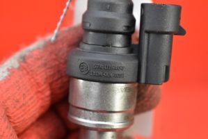 Ford Focus C-MAX Injecteur de carburant 67R-016407