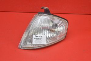 Mazda 323 Clignotant avant 08-316-1515L