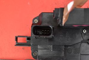 Opel Signum Front door lock 13157762