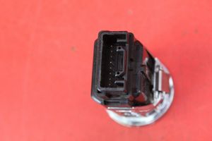 Toyota Corolla Verso E121 Ignition lock 626399-000